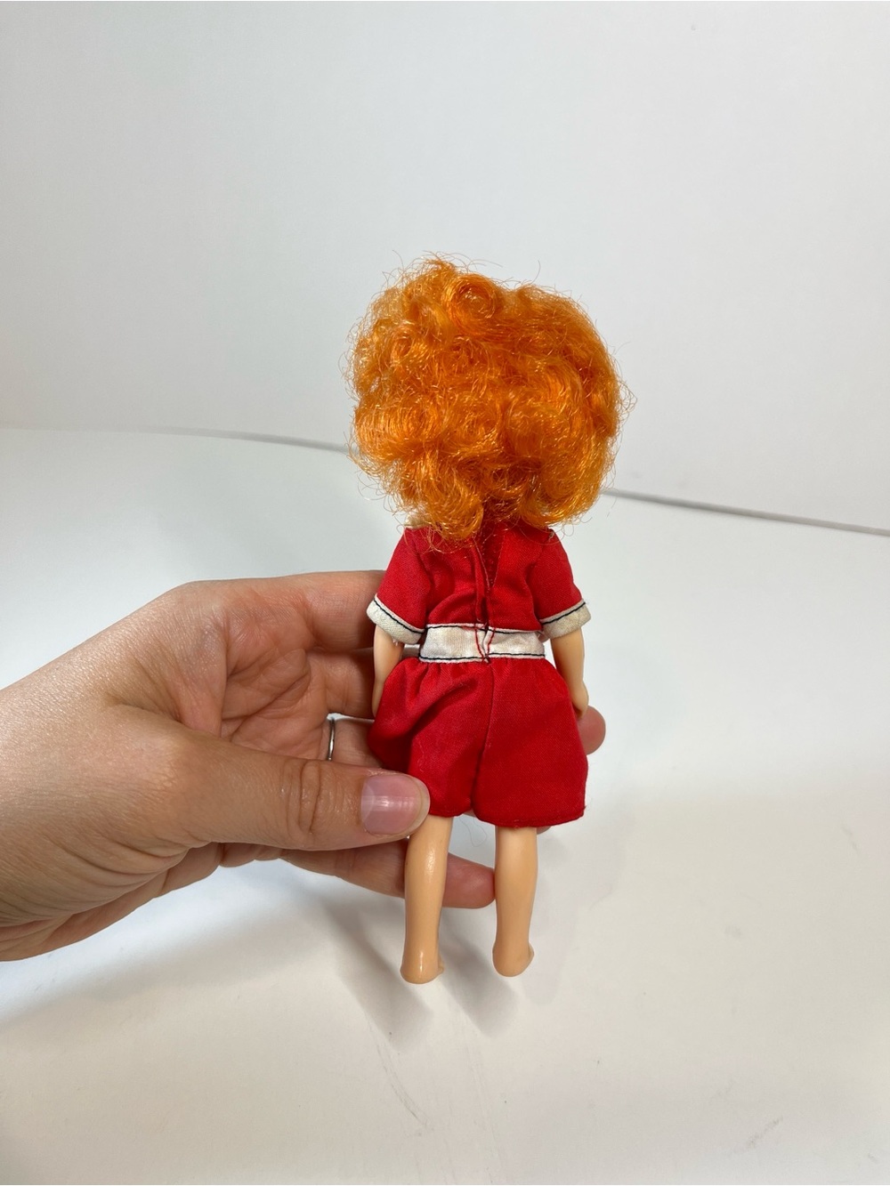 Vintage 1982 Annie Little Orphan Doll Red Hair 6" Toy Knickerbocker Movie Girl - Picture 5 of 13